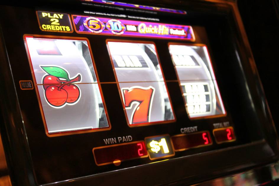 Local Casinos vs. International Casino Platforms: Which is Right for You?